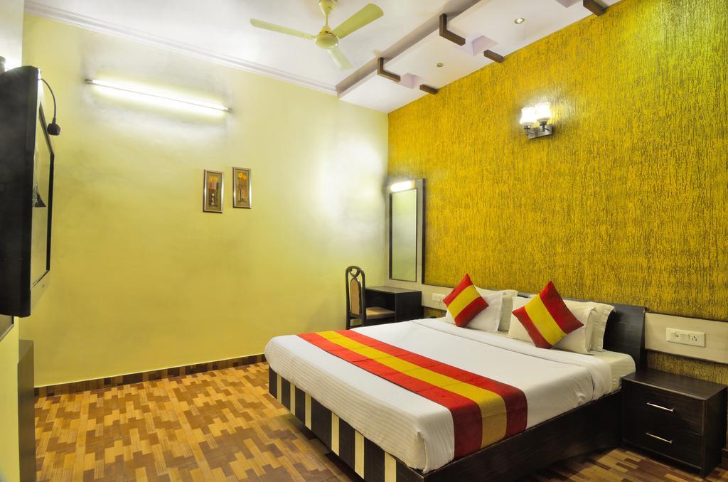 Hotel Roopa International Amritsar Exterior foto